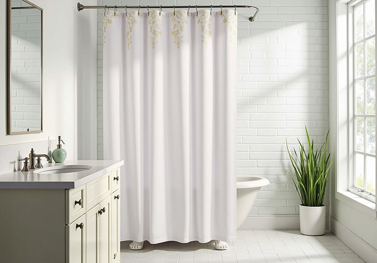 9 Benefits of Using a Cloth Shower Curtain Liner